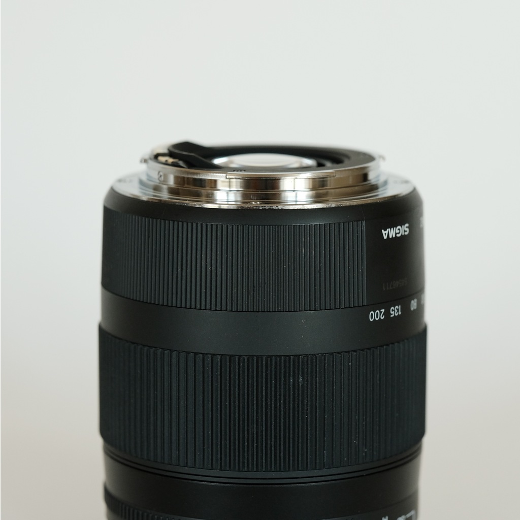 SIGMA EF-S 18-55mm レンズ DG MACRO