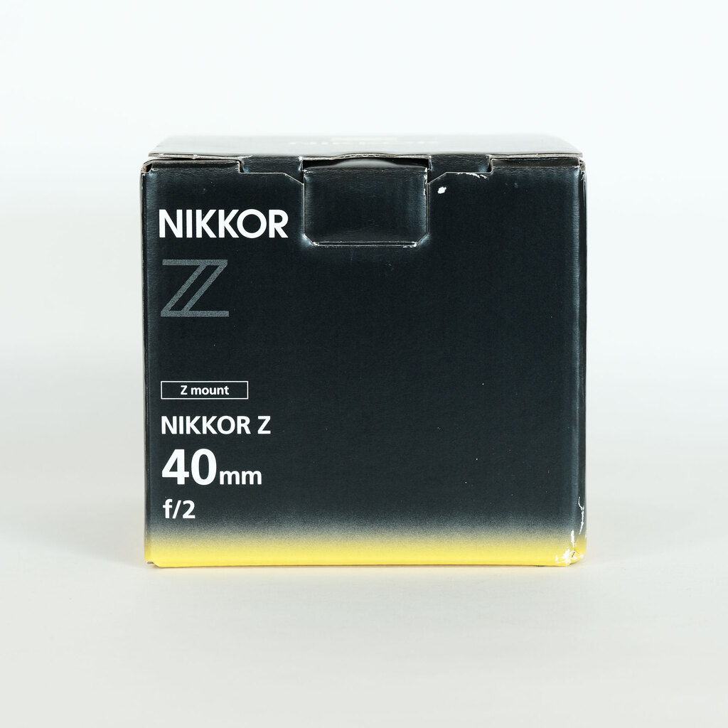 Nikon NIKKOR Z 40mm f/2 Nikon NIKKOR Z 40mm f/2