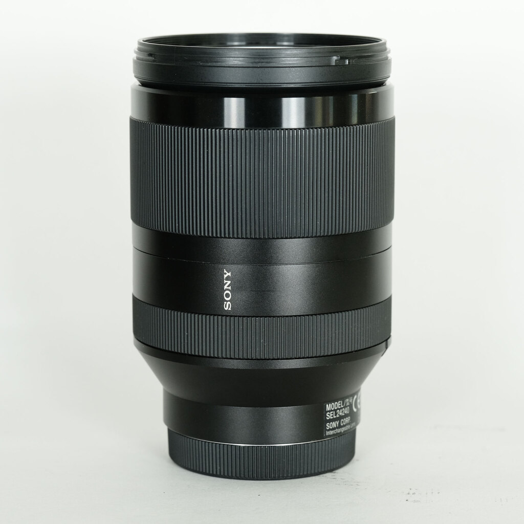 SONY FE 24-240mm F3.5-6.3 OSS SEL24240 SONY FE 24-240mm F3.5-6.3 OSS SEL24240