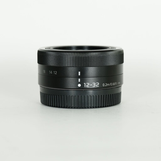 Panasonic LUMIX G VARIO 12-32mm / F3.5-5.6 ASPH. / MEGA O.I.S.