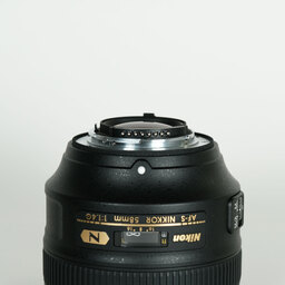 Nikon AF-S NIKKOR 58mm f/1.4G Nikon AF-S NIKKOR 58mm f/1.4G