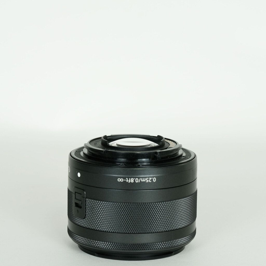 Canon EF-M15-45mm F3.5-6.3 IS STM Canon EF-M15-45mm F3.5-6.3 IS STM