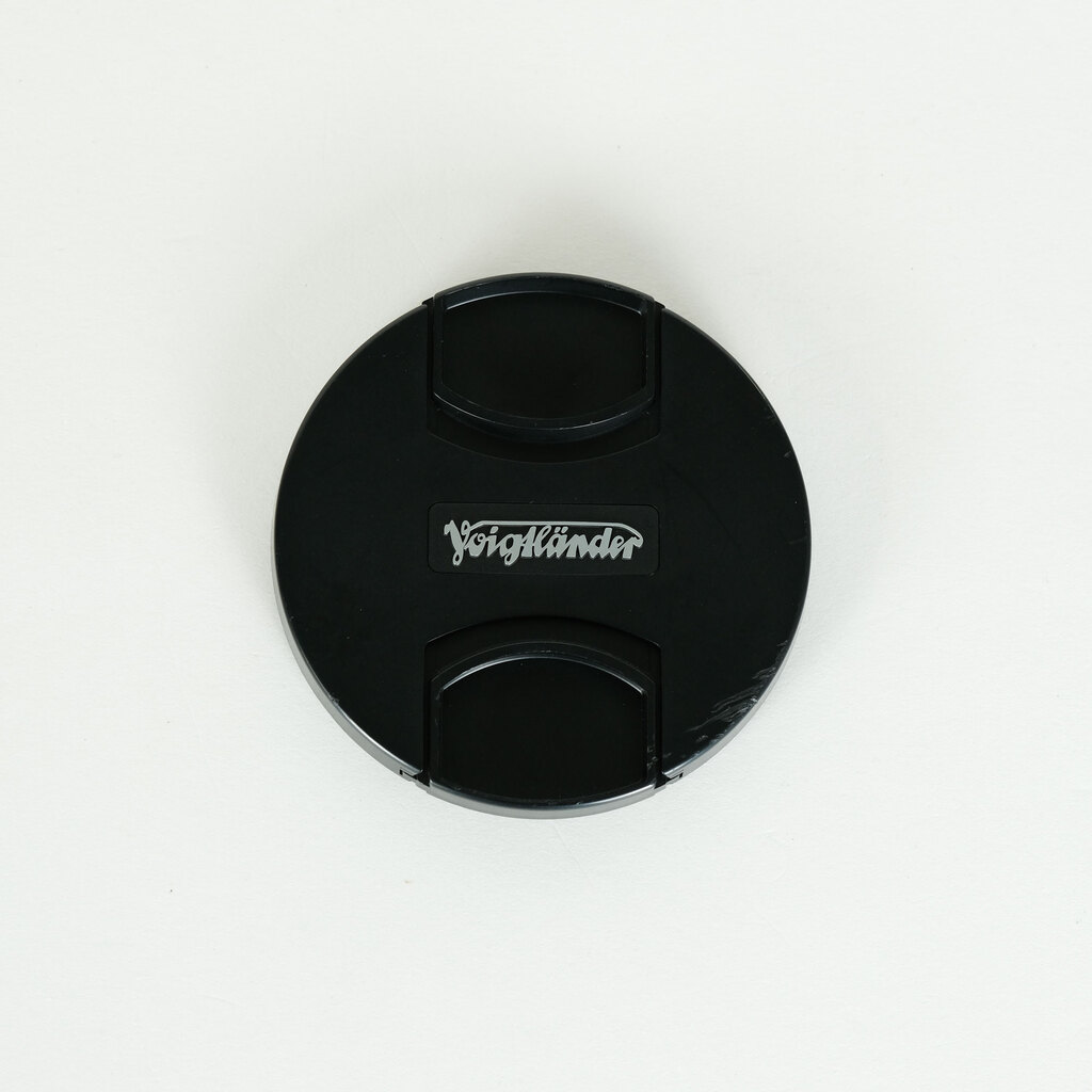 Voigtlander MACRO APO-LANTHAR 110mm F2.5 E-mount(ソニーE用) Voigtlander MACRO APO-LANTHAR 110mm F2.5 E-mount(ソニーE用)