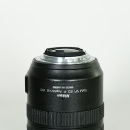 Nikon AF-S VR Zoom-Nikkor 24-120mm F3.5-5.6G IF-ED Nikon AF-S VR Zoom-Nikkor 24-120mm F3.5-5.6G IF-ED