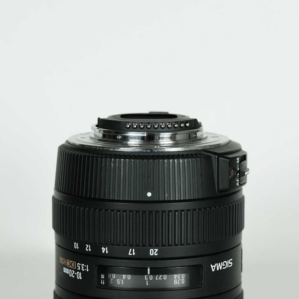 広角　SIGMA 10-20mm F3.5 EX DC HSM ニコンマウント Amazon.com : Sigma 10-20mm f/3.5 EX DC HSM ELD SLD
