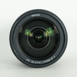 Nikon NIKKOR Z 24-200mm f/4-6.3 VR Nikon NIKKOR Z 24-200mm f/4-6.3 VR