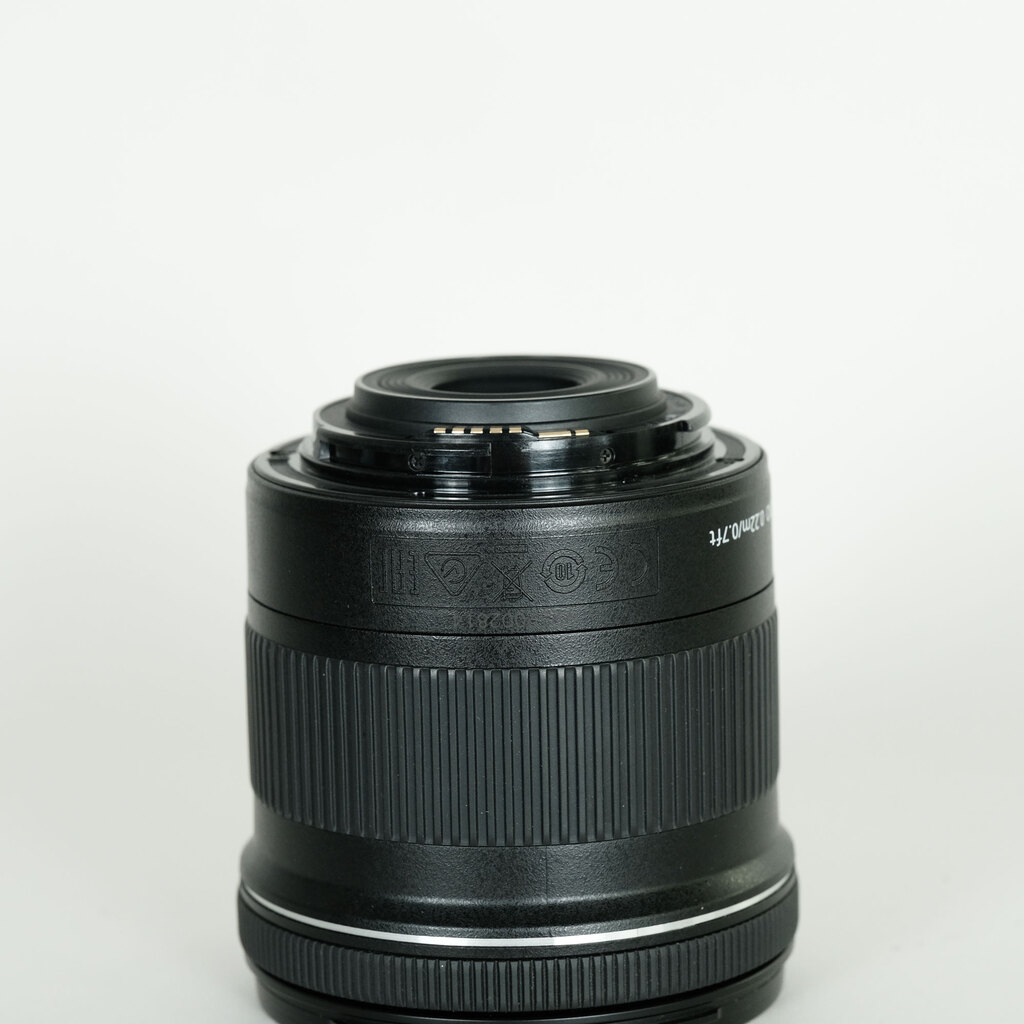 Canon EF-S10-18mm F4.5-5.6 IS STM
