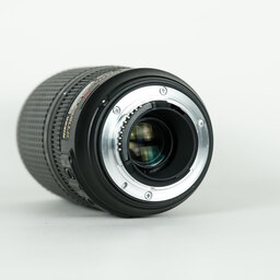 Nikon AF-S VR Zoom-Nikkor 70-300mm F4.5-5.6G IF-ED Nikon AF-S VR Zoom-Nikkor 70-300mm F4.5-5.6G IF-ED