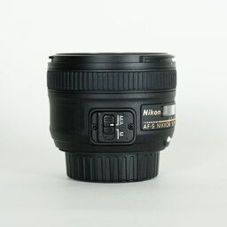 Nikon AF-S NIKKOR 50mm f/1.8G Nikon AF-S NIKKOR 50mm f/1.8G