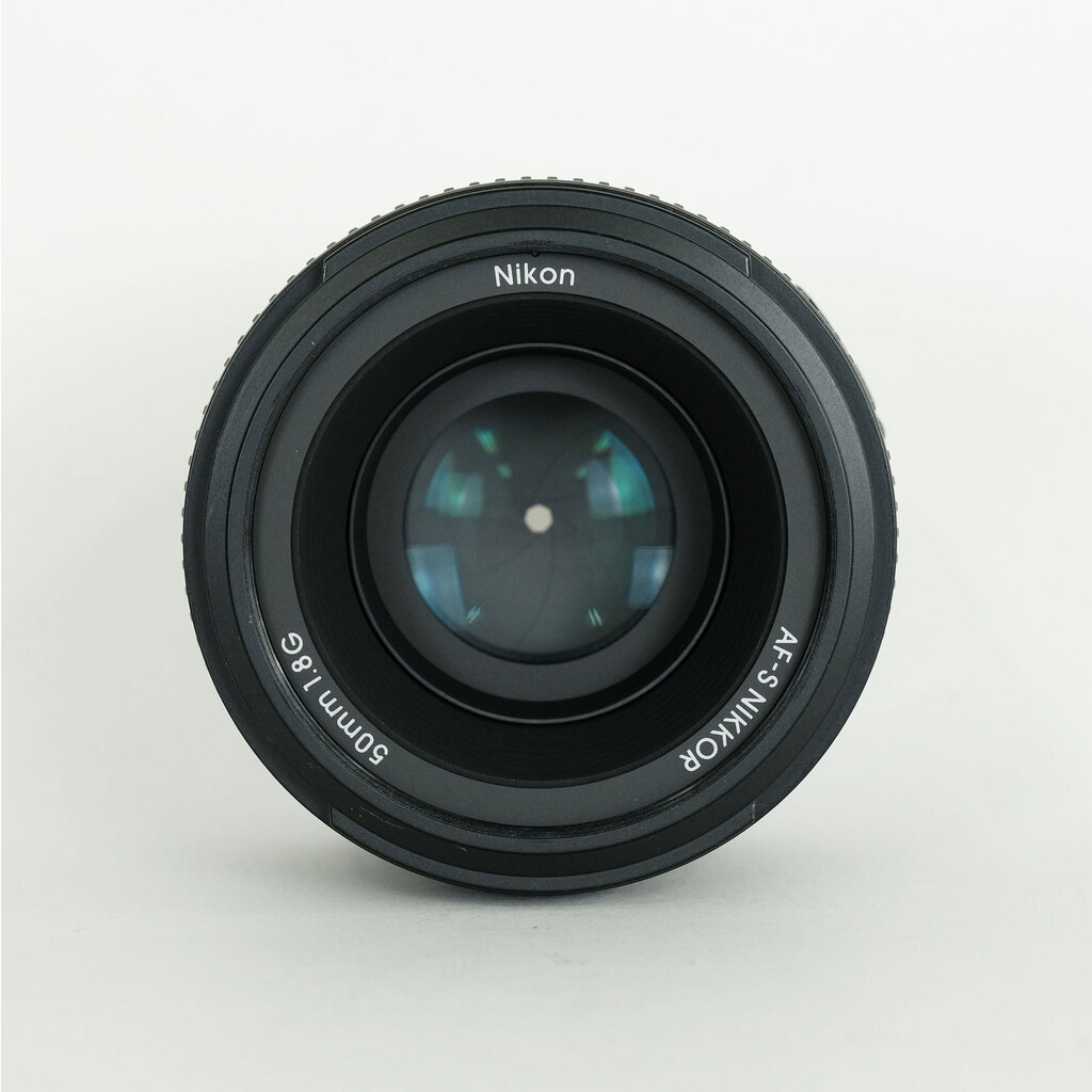 Nikon AF-S NIKKOR 50mm f/1.8G Nikon AF-S NIKKOR 50mm f/1.8G