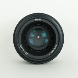 Nikon AF-S NIKKOR 50mm f/1.8G Nikon AF-S NIKKOR 50mm f/1.8G
