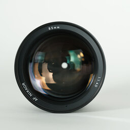 Nikon Ai AF Nikkor 85mm F1.4D IF Nikon Ai AF Nikkor 85mm F1.4D IF