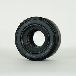 Canon RF50mm F1.8 STM Canon RF50mm F1.8 STM