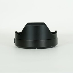 Panasonic LEICA DG VARIO-ELMARIT 12-60mm / F2.8-4.0 ASPH. / POWER O.I.S. Panasonic LEICA DG VARIO-ELMARIT 12-60mm / F2.8-4.0 ASPH. / POWER O.I.S.