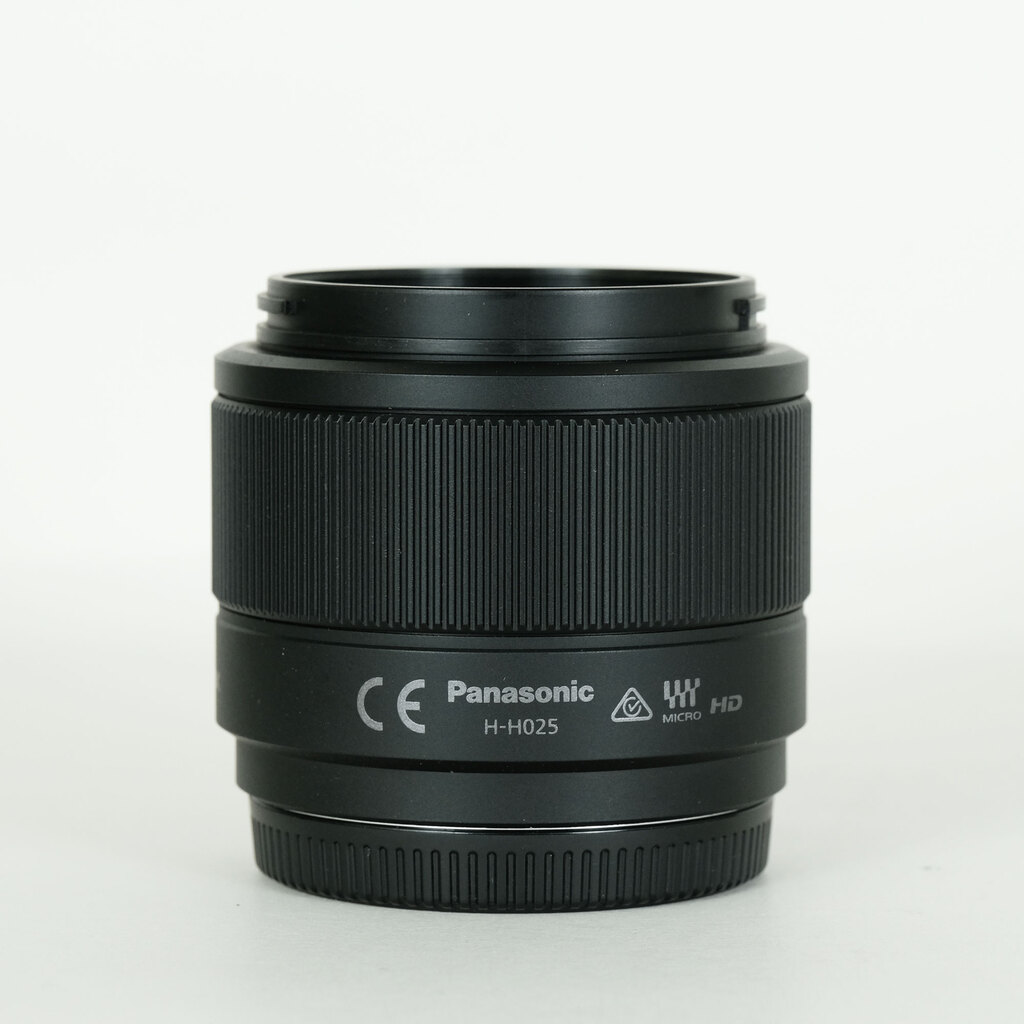 Panasonic LUMIX G 25mm F1.7 ASPH. Panasonic LUMIX G 25mm F1.7 ASPH.