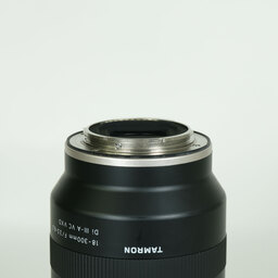 TAMRON 18-300mm F/3.5-6.3 Di III-A VC VXD (Model B061) [ソニーE用]