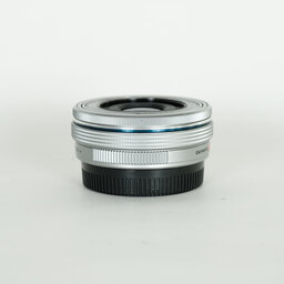 OLYMPUS M.ZUIKO DIGITAL ED 14-42mm F3.5-5.6 EZ シルバー OLYMPUS M.ZUIKO DIGITAL ED 14-42mm F3.5-5.6 EZ シルバー