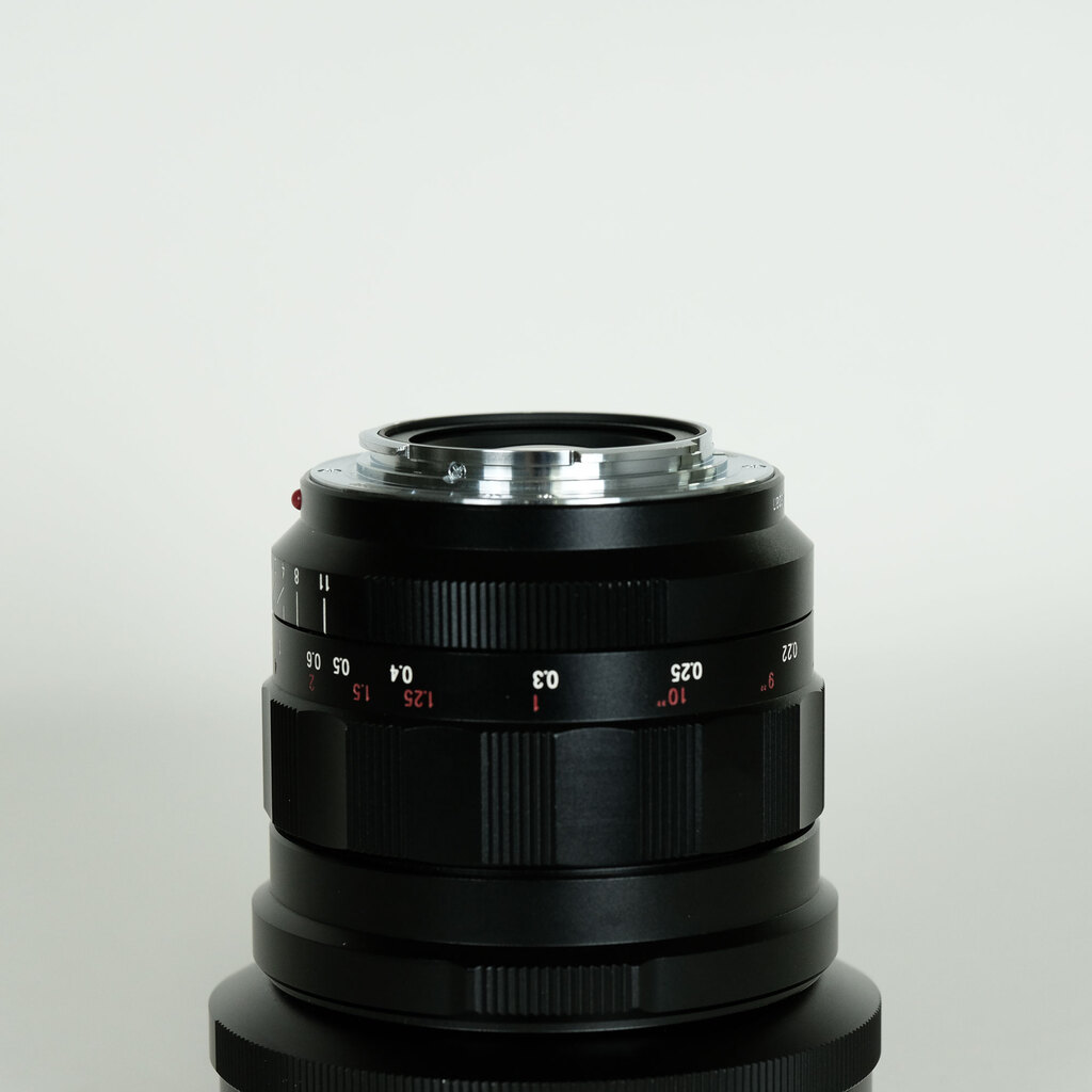 Voigtlander NOKTON 10.5mm F0.95(マイクロフォーサーズ用) Voigtlander NOKTON 10.5mm F0.95(マイクロフォーサーズ用)