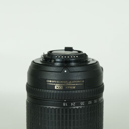 Nikon AF-S DX ED 18-135mm F3.5-5.6 G(IF) Nikon AF-S DX ED 18-135mm F3.5-5.6 G(IF)