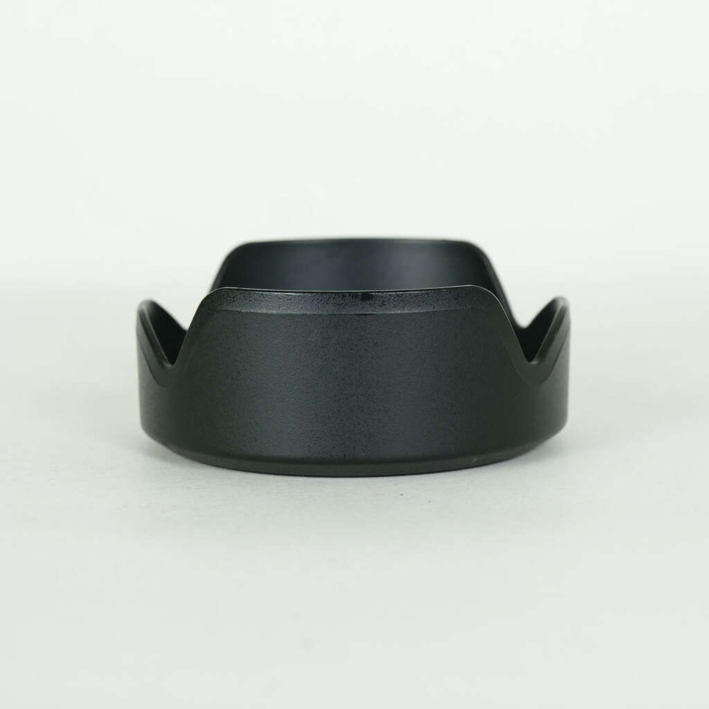 Canon EF-M18-150mm F3.5-6.3 IS STM Canon EF-M18-150mm F3.5-6.3 IS STM