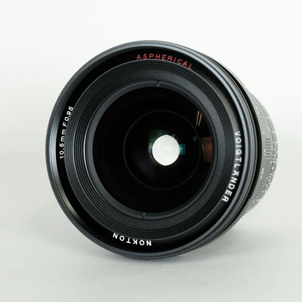 Voigtlander NOKTON 10.5mm F0.95(マイクロフォーサーズ用) Voigtlander NOKTON 10.5mm F0.95(マイクロフォーサーズ用)