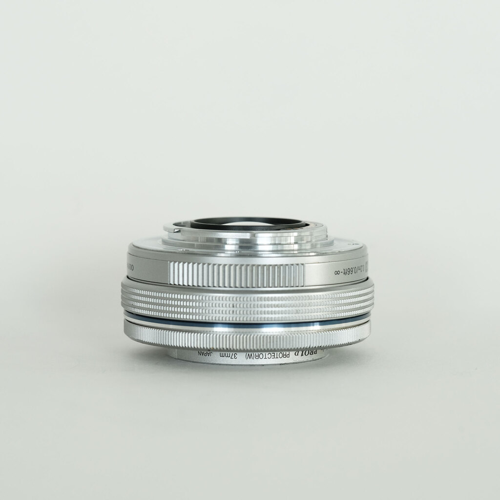 OLYMPUS M.ZUIKO DIGITAL 14-42mm Ⅱ R　シルバー M.ZUIKO DIGITAL 14-42mm F3.5-5.6 II R [シルバー] 中古価格
