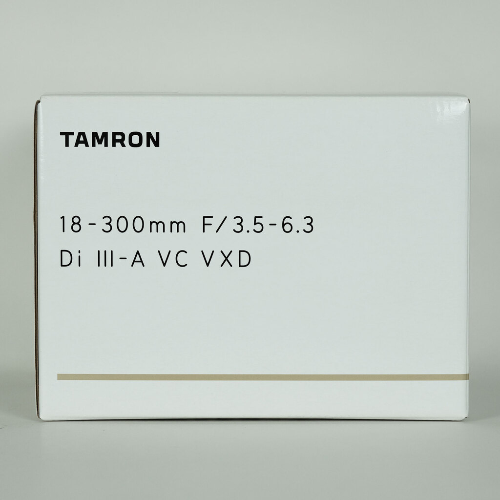 TAMRON 18-300mm F/3.5-6.3 Di III-A VC VXD (Model B061) [フジフイルムX用]