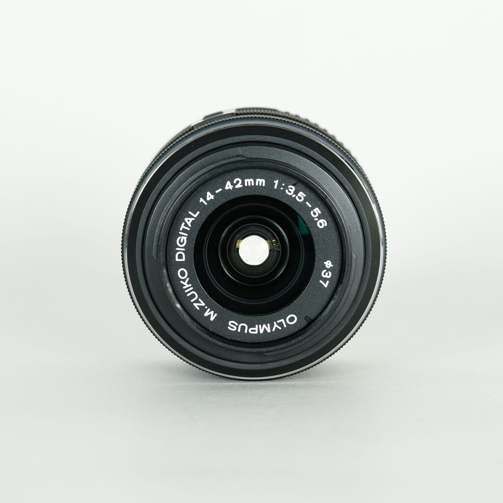OLYMPUS M.ZUIKO DIGITAL 14-42mm F3.5-5.6IIR ブラック OLYMPUS M.ZUIKO DIGITAL 14-42mm F3.5-5.6IIR ブラック
