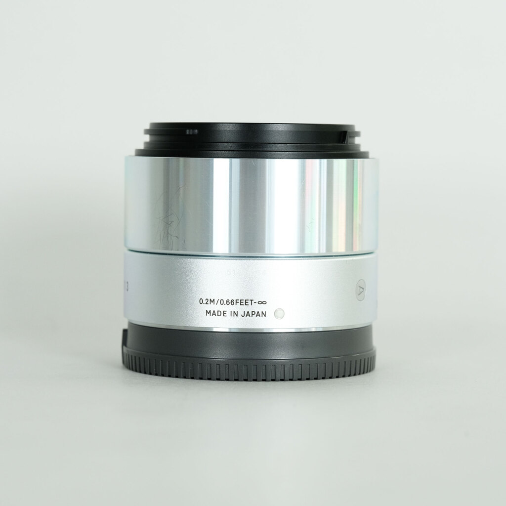 SIGMA A 19mm F2.8 DN (ソニーE用) シルバー SIGMA A 19mm F2.8 DN (ソニーE用) シルバー
