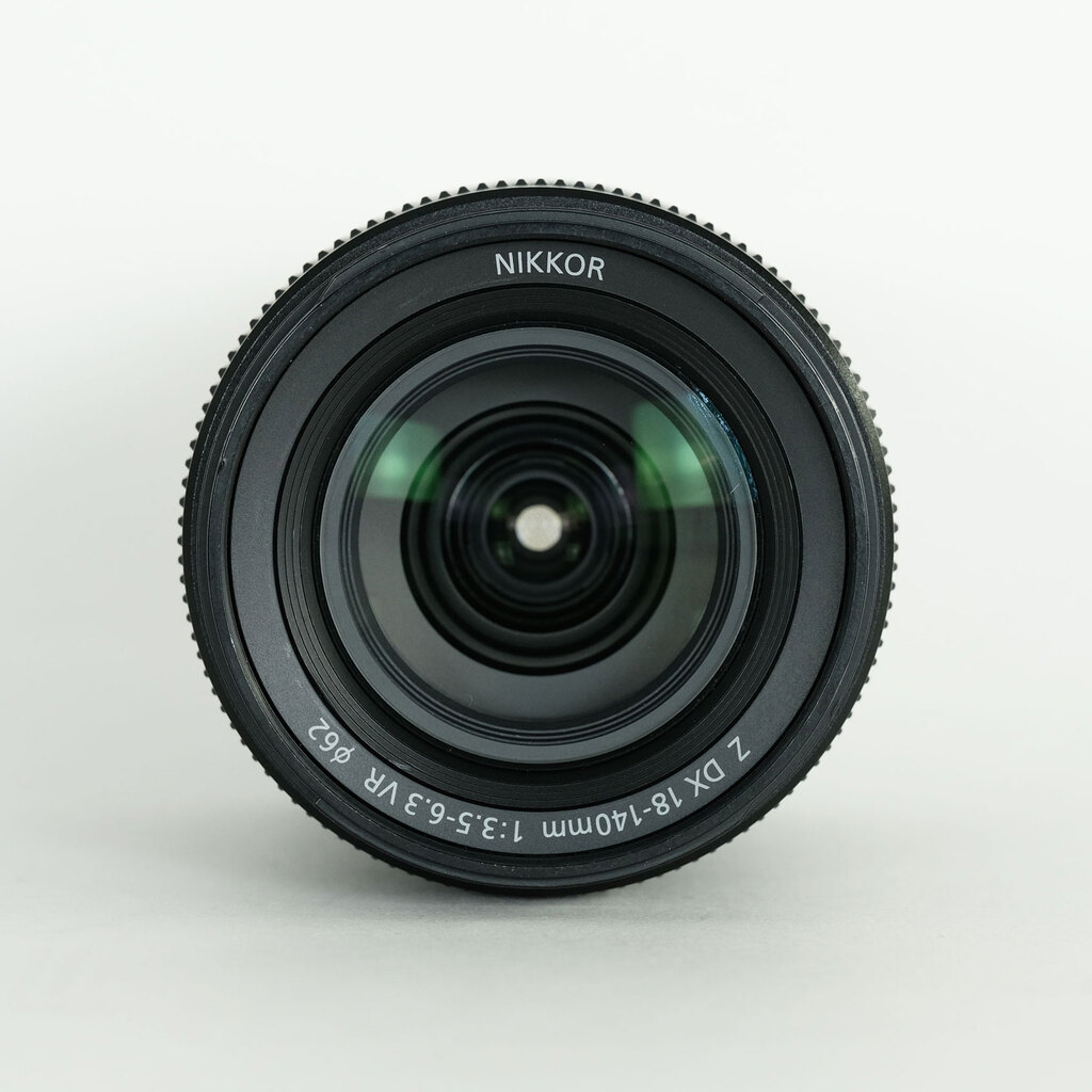 Nikon NIKKOR Z DX 18-140mm f/3.5-6.3 VR Nikon NIKKOR Z DX 18-140mm f/3.5-6.3 VR