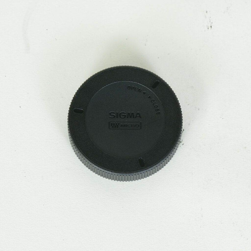 SIGMA A 30mm F2.8 DN (マイクロフォーサーズ用)シルバー SIGMA A 30mm F2.8 DN (マイクロフォーサーズ用)シルバー