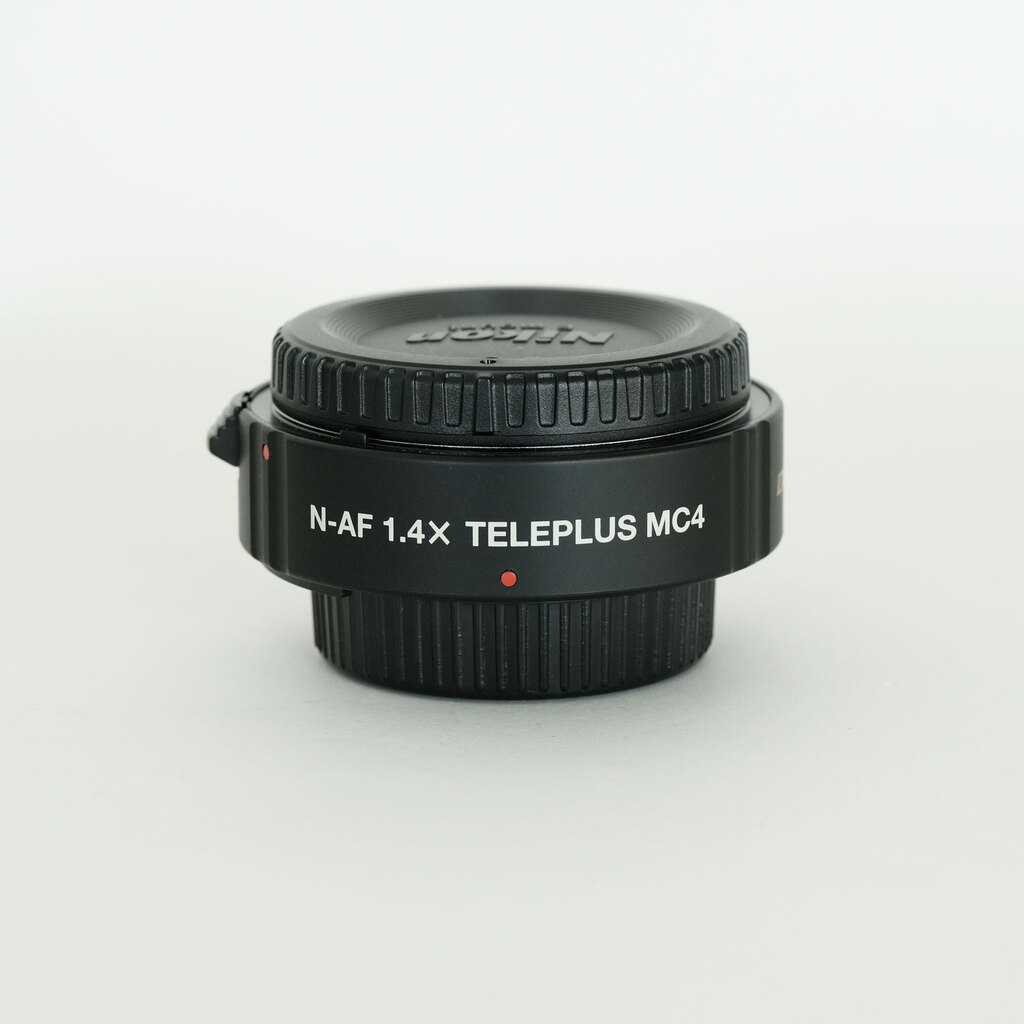 Nikon AF-S NIKKOR 70-200mm f/2.8E FL ED VR Nikon AF-S NIKKOR 70-200mm f/2.8E FL ED VR