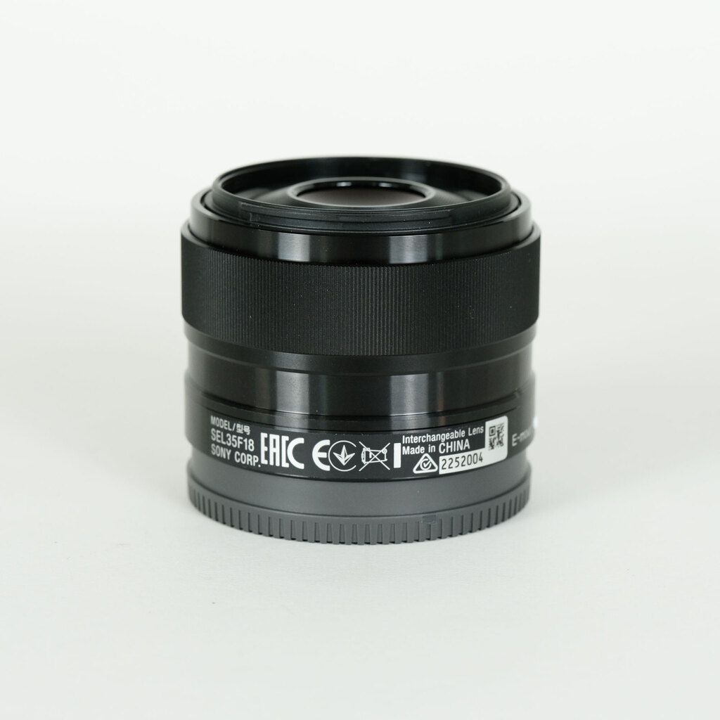 SONY E 35mm F1.8 OSS SEL35F18 SONY E 35mm F1.8 OSS SEL35F18
