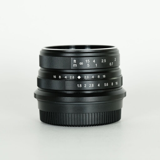 七工匠 7artisans 25mm F1.8 (フジフイルムX用) ブラック 七工匠 7artisans 25mm F1.8 (フジフイルムX用) ブラック