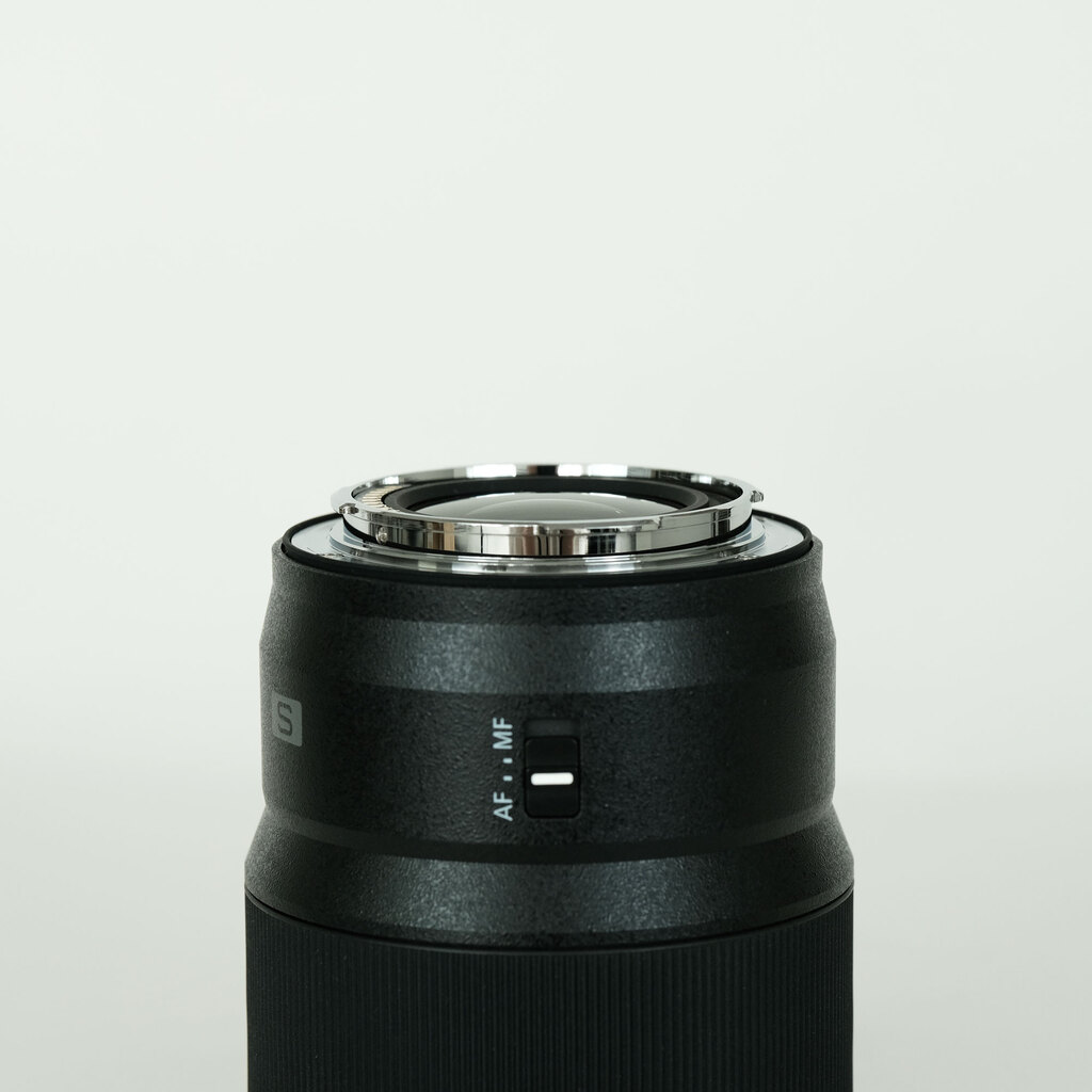 Panasonic lumix s 50mm F1.8 単焦点レンズ　美品 Panasonic LUMIX S 50mm F1.8の出品 | ONE SCENE（ワンシーン）