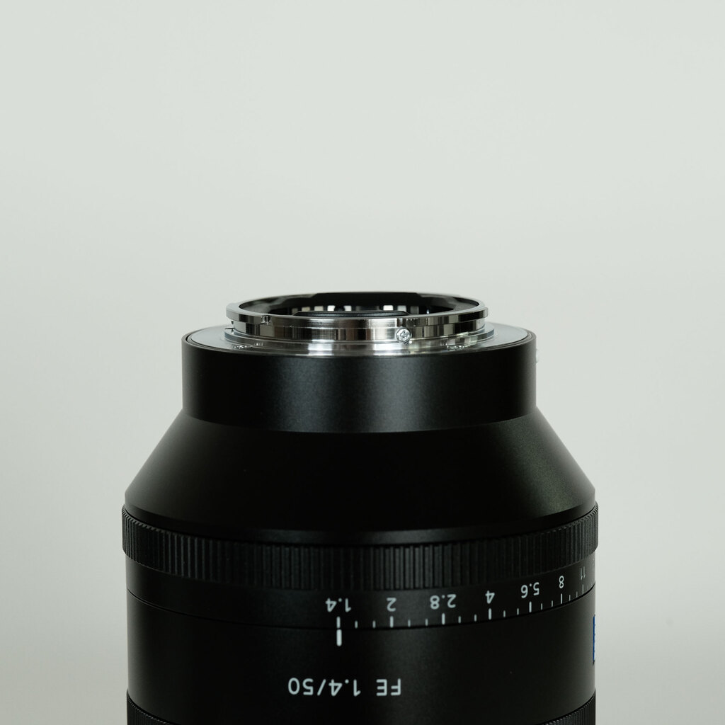 SONY Planar T* FE 50mm F1.4 ZA SEL50F14Z SONY Planar T* FE 50mm F1.4 ZA SEL50F14Z