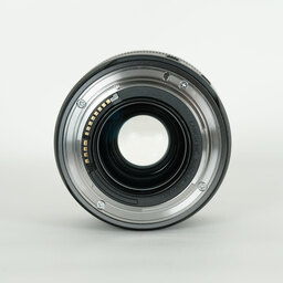 Canon RF35mm F1.8 MACRO IS STM Canon RF35mm F1.8 MACRO IS STM