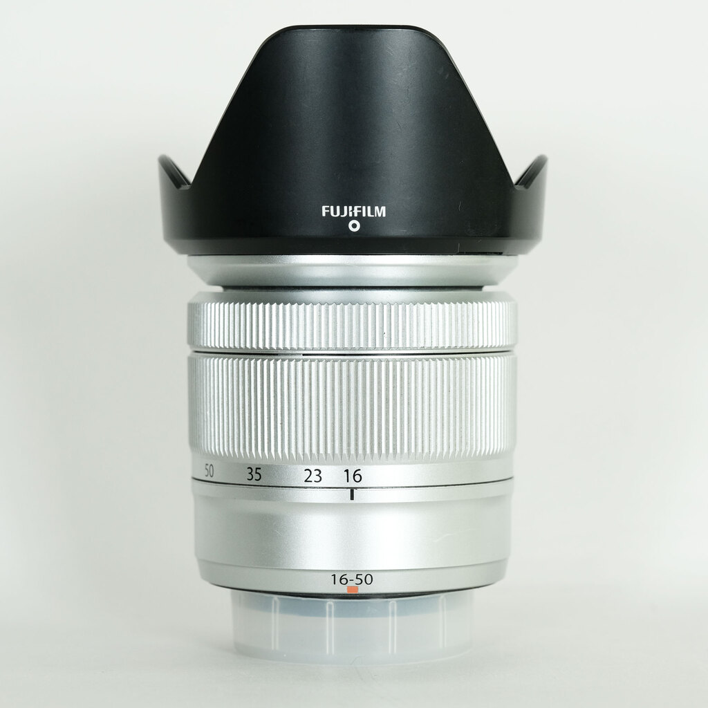 FUJIFILM フジノン XC16-50mm F3.5-5.6 OIS シルバー FUJIFILM フジノン XC16-50mm F3.5-5.6 OIS シルバー