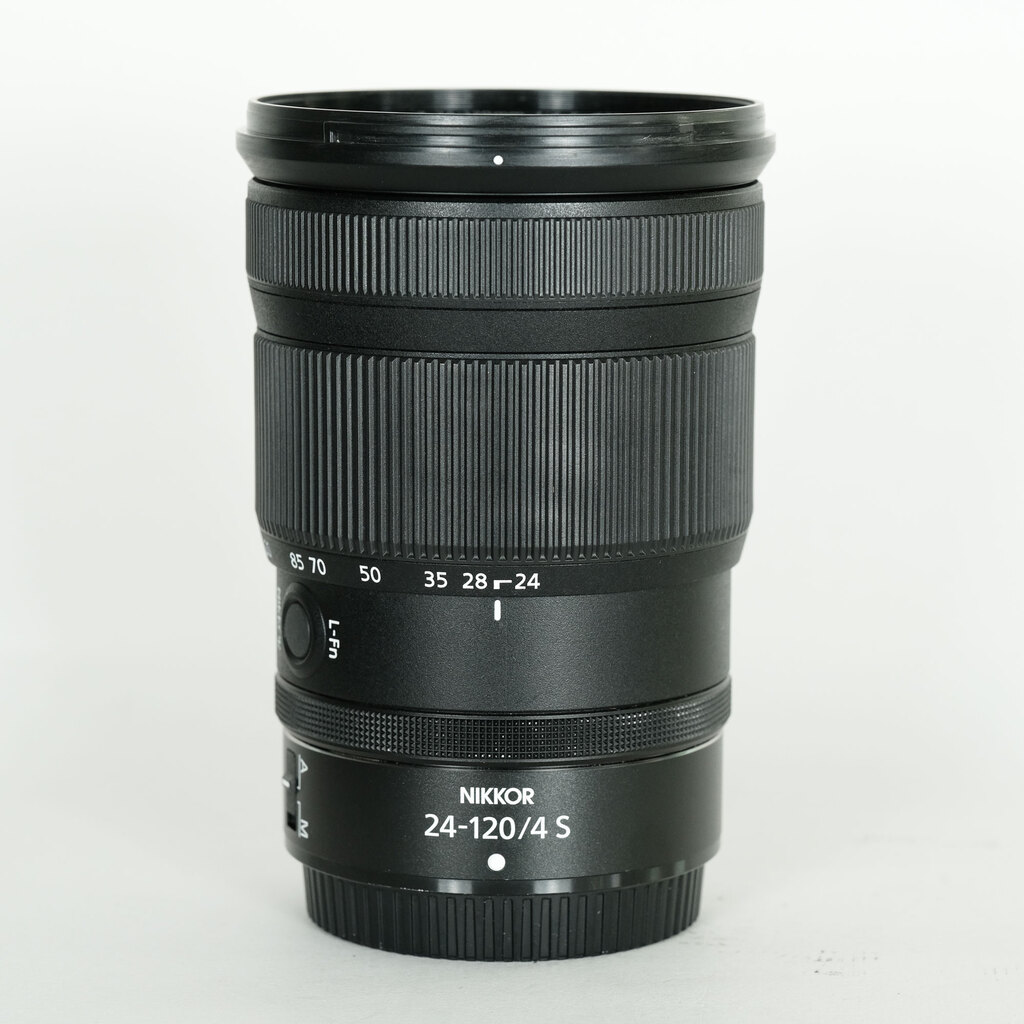 Nikon NIKKOR Z 24-120mm f/4 S Nikon NIKKOR Z 24-120mm f/4 S