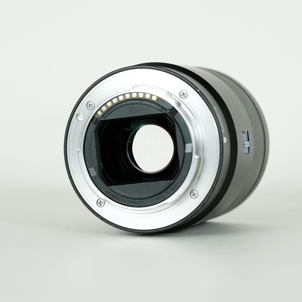 SONY Sonnar T* FE 55mm F1.8 ZA SEL55F18Z SONY Sonnar T* FE 55mm F1.8 ZA SEL55F18Z