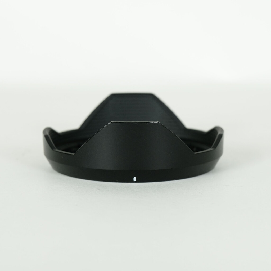 Panasonic LEICA DG SUMMILUX 9mm / F1.7 ASPH. Panasonic LEICA DG SUMMILUX 9mm / F1.7 ASPH.