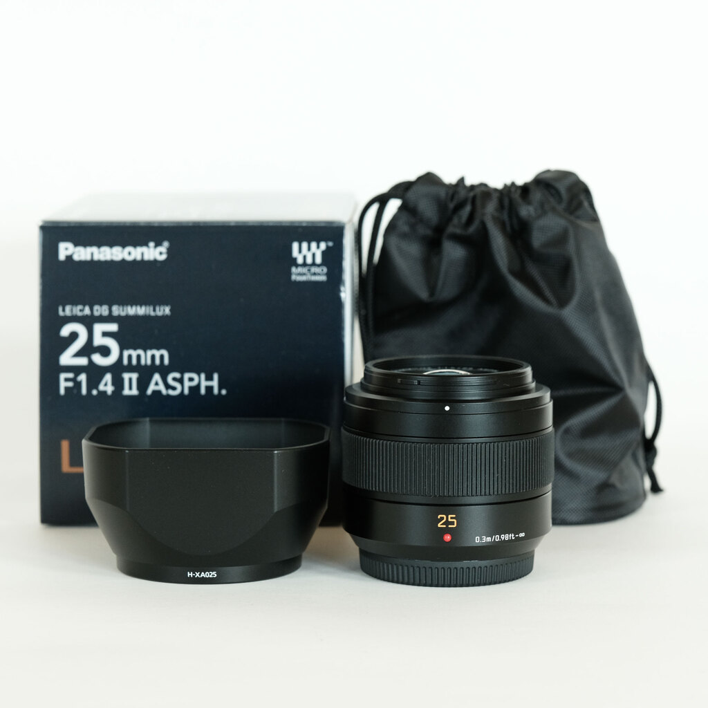 Panasonic LEICA DG SUMMILUX 25mm/F1.4 II ASPH. Panasonic LEICA DG SUMMILUX 25mm/F1.4 II ASPH.