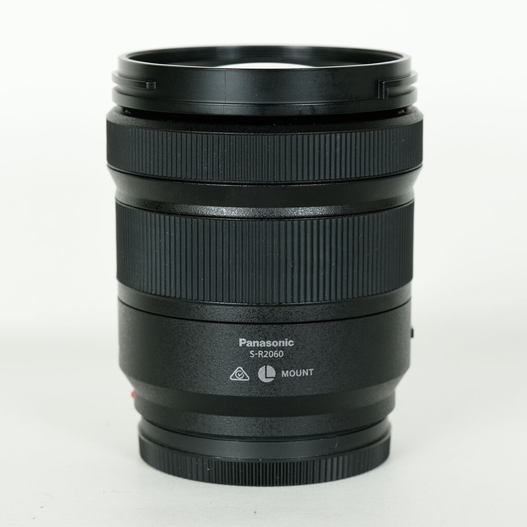 Panasonic LUMIX S 20-60mm F3.5-5.6 Panasonic LUMIX S 20-60mm F3.5-5.6