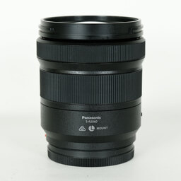 Panasonic LUMIX S 20-60mm F3.5-5.6 Panasonic LUMIX S 20-60mm F3.5-5.6