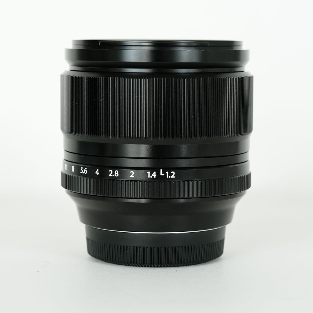FUJIFILM XF56mmF1.2 R FUJIFILM XF56mmF1.2 R