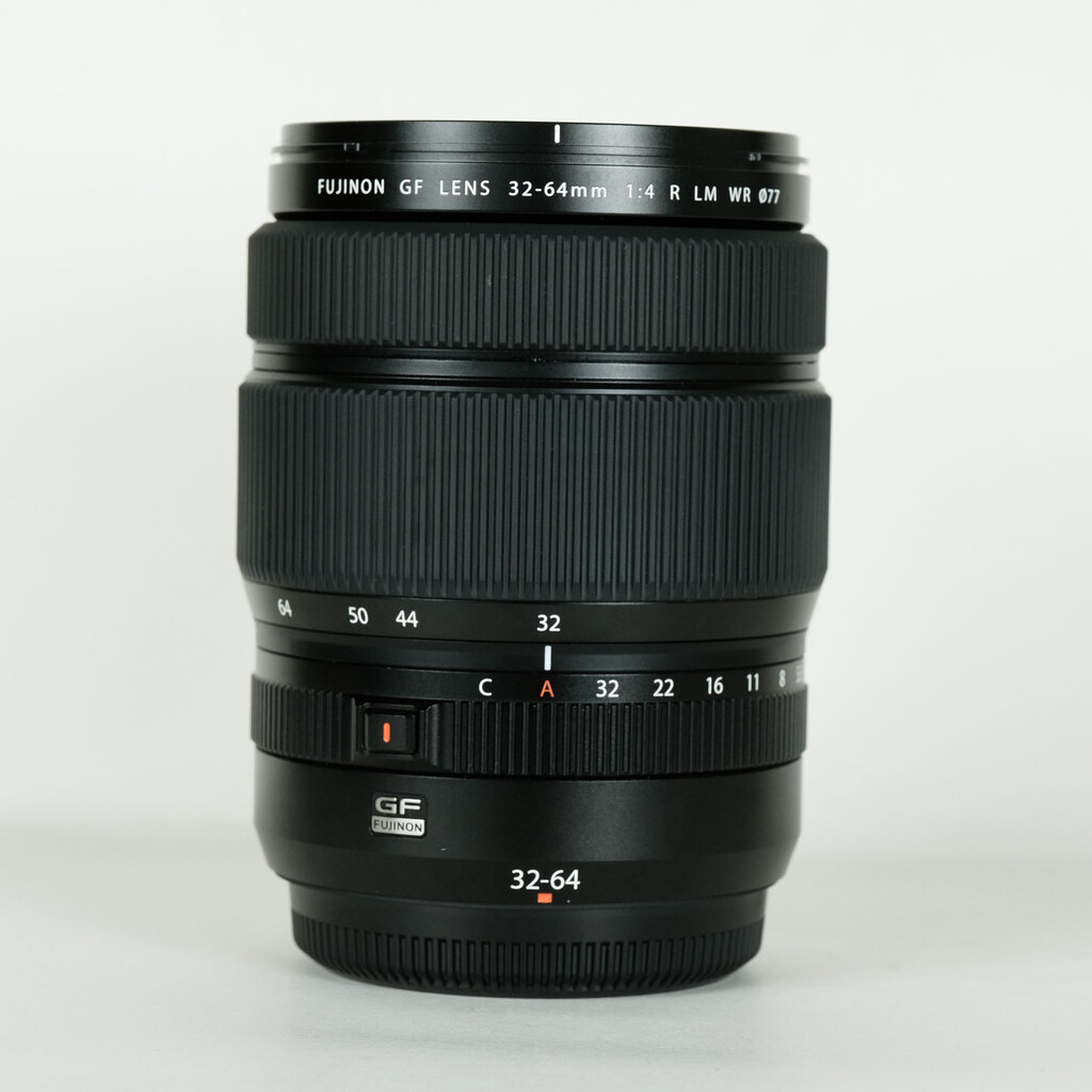 ☆美品☆ FUJIFILM フジノン GF32-64mmF4 R LM WR Amazon.co.jp: Fujifilm GF32-64mmF4 R LM WRレンズ