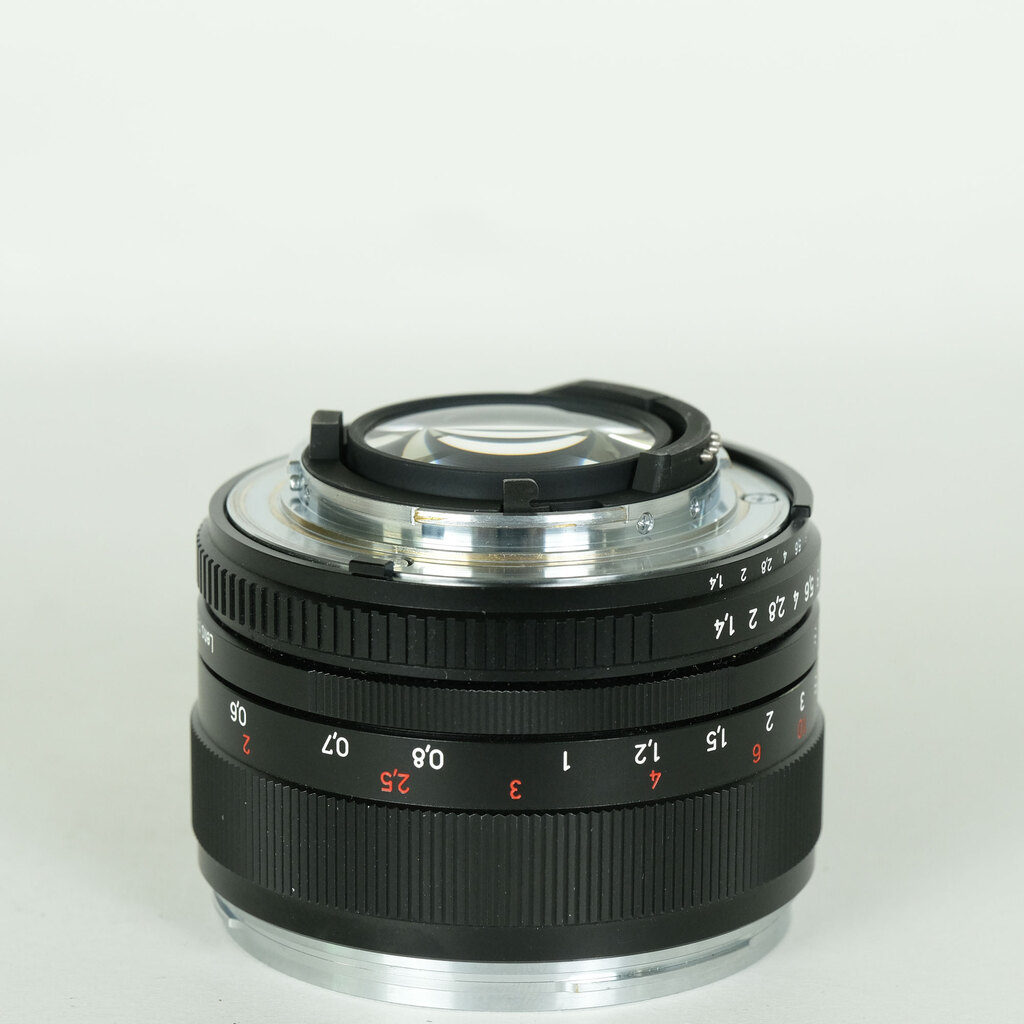 Carl Zeiss Planar T* 50mm F1.4 ZF.2 [ニコンF用]