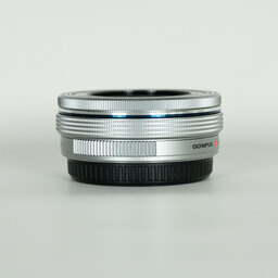 OLYMPUS M.ZUIKO DIGITAL ED 14-42mm F3.5-5.6 EZ シルバー