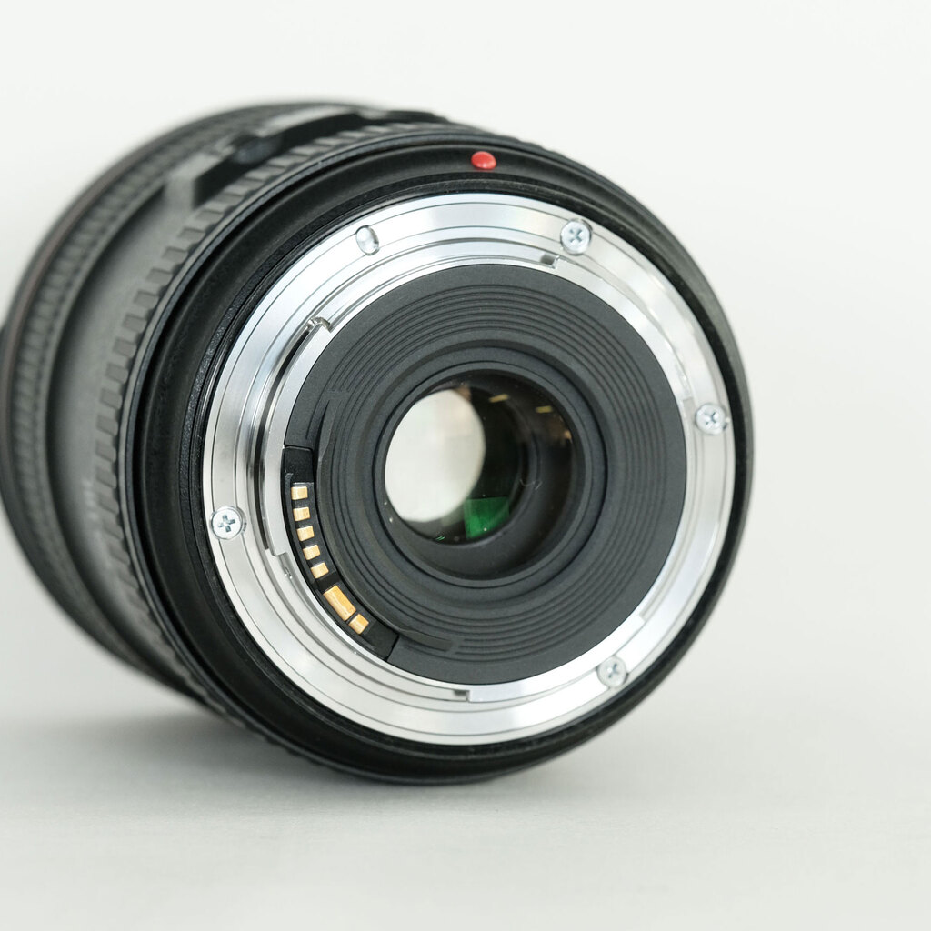 Canon EF24-70mm F4L IS USM Canon EF24-70mm F4L IS USM