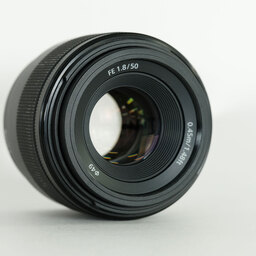 SONY FE 50mm F1.8 SEL50F18F SONY FE 50mm F1.8 SEL50F18F